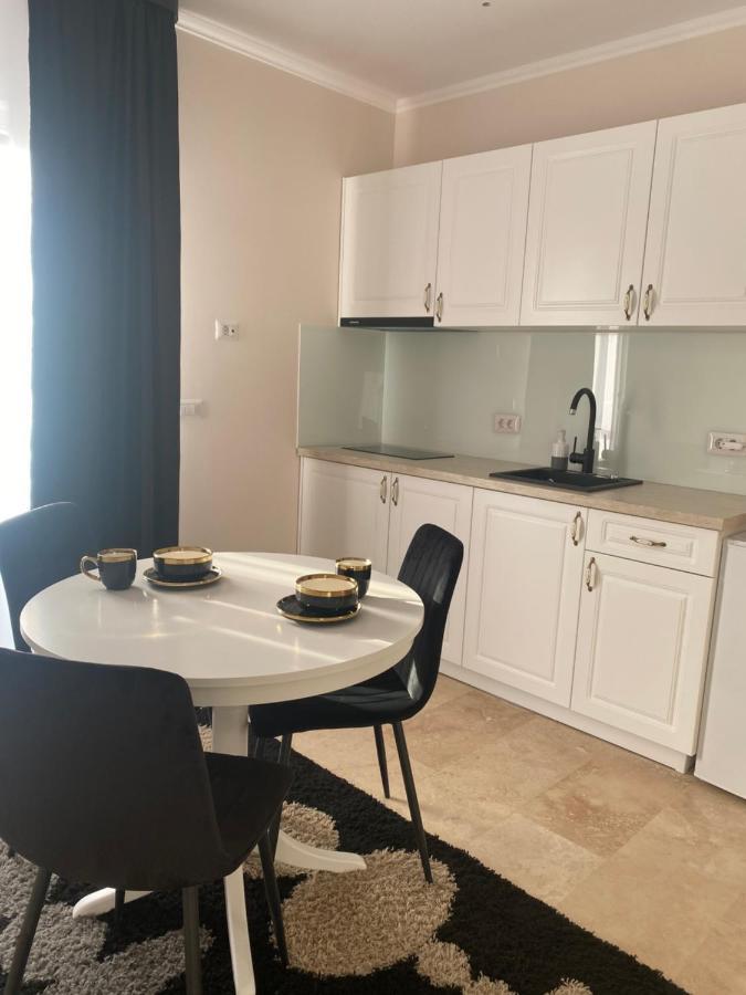 تيميشورا Apartamente Cu Un Dormitor المظهر الخارجي الصورة